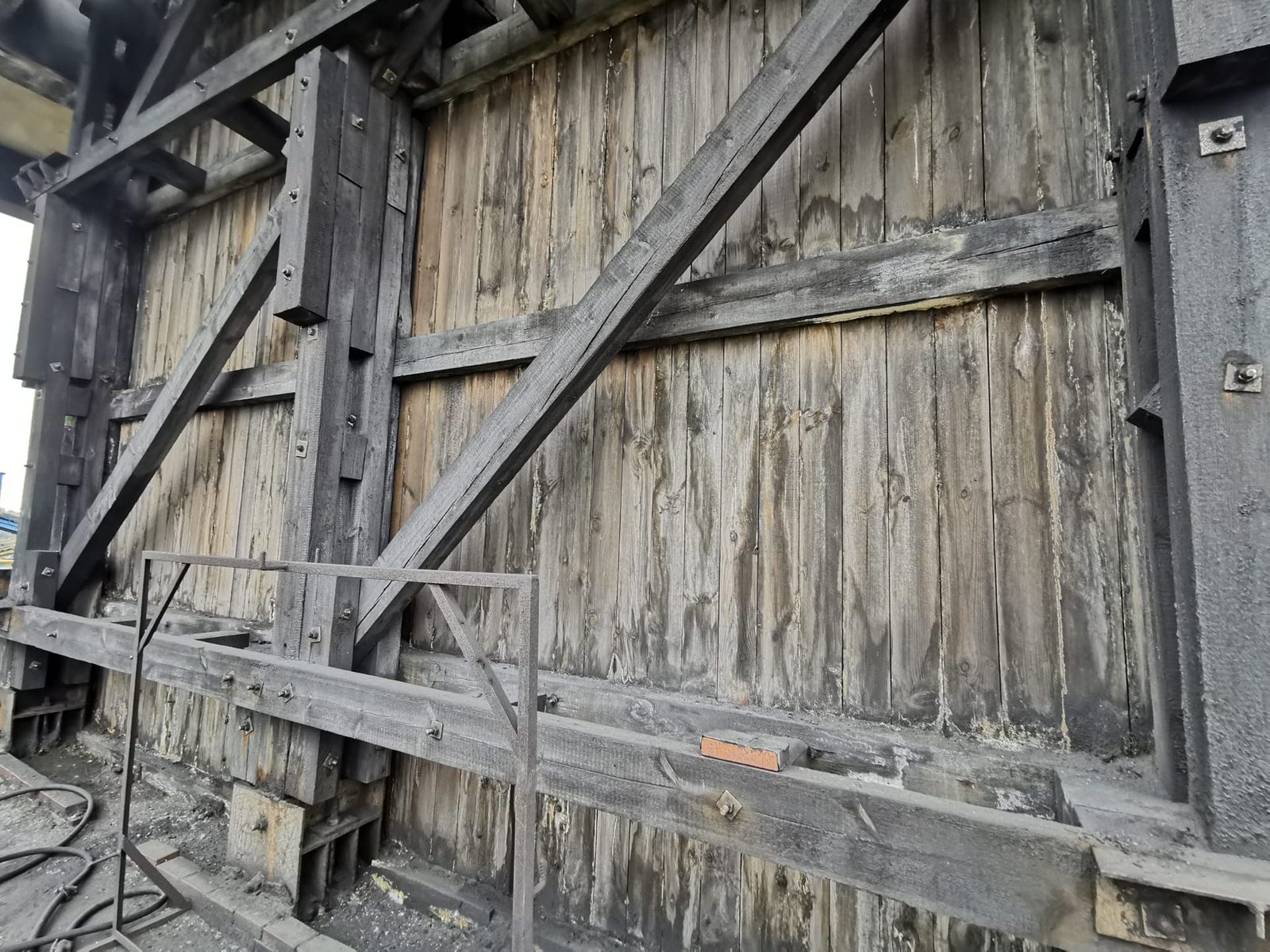 Structura din lemn a turnului de răcire tratată cu Everwood