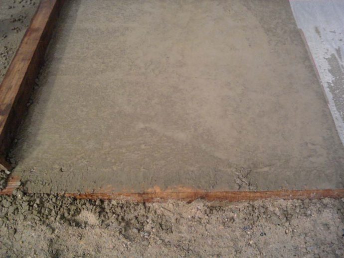 Beton netratat spălat de ploaie la 15 minute după turnare