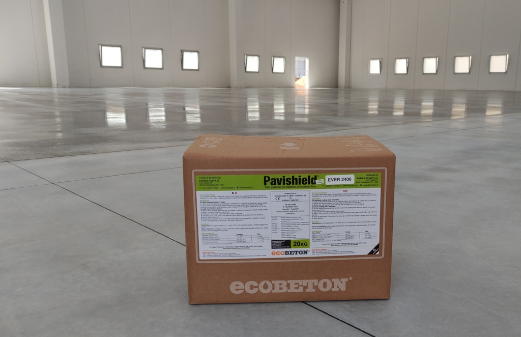 Ecobox Evercrete Pavishield pe o pardoseală industrială tratată